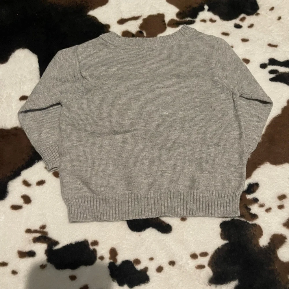 Gray Dinosaur baby sweater - Picture 5 of 5